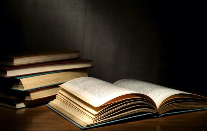 books-2021-08-26-20-11-09-utc „Bale Noblistów” otrzymują Grand Prix na Targach Poznańskich